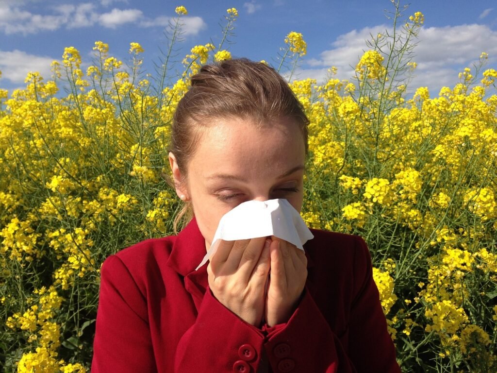 découvrez tout ce qu'il faut savoir sur les allergies : causes, symptômes, traitements et conseils pratiques pour mieux vivre au quotidien avec cette condition.